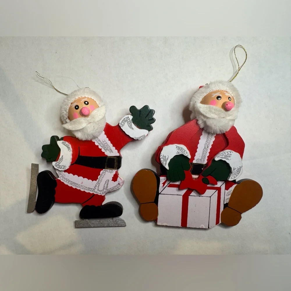 Vintage Set‎ of 2 Wooden Christmas Santa Ornaments Joan Berg Victor Handmade